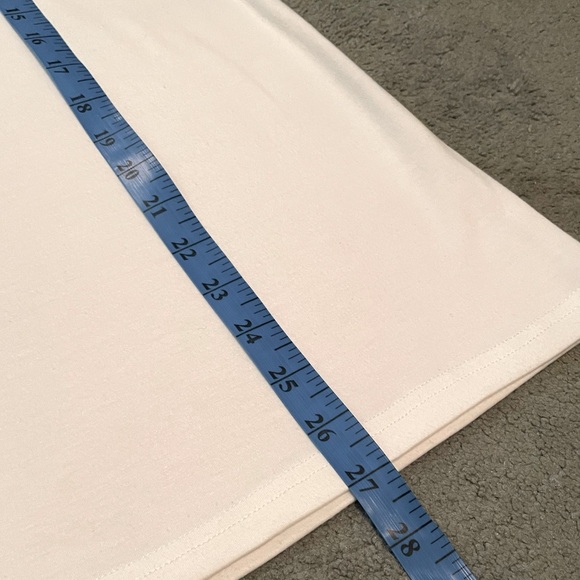 V-Neck Top with Lace Sleeves - Picture 9 of 9